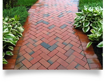 Lushington Landscaping can create paths out of block, brick, cobble, slab, or stone. All you have to do is decide.